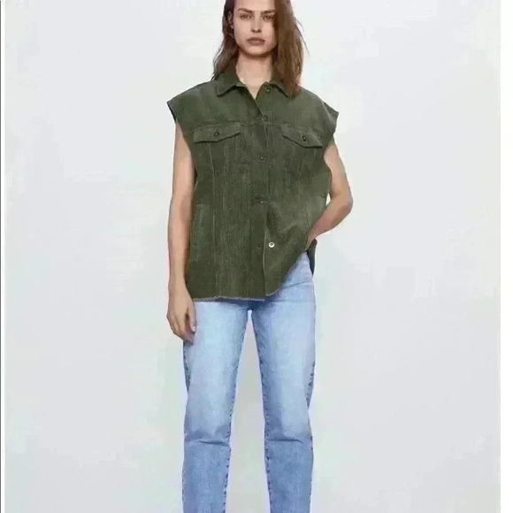 Corduroy vest - Picture 1 of 2